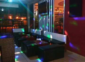 honduras/western-highlands/bar/chill-out