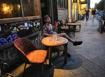 germany/berlin/kreuzberg/bar/schwarze-traube