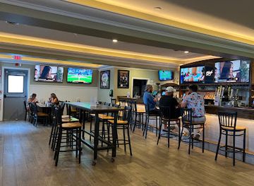 rhode-island/east-bay/bar/the-local