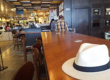 singapore/changi/bar/the-satay-club-by-harry-s