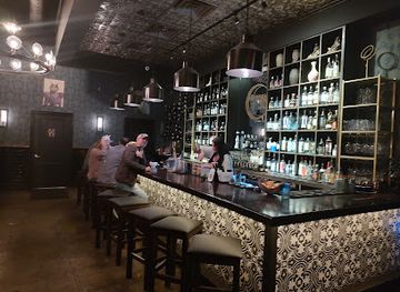 louisiana/baton-rouge/downtown-baton-rouge/bar/dark-30-wine-craftcocktail-bar