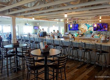 florida/amelia-island/bar/shucker-s-oyster-bar-grill