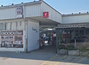 slovenia/ptuj/bar/knockout-bar