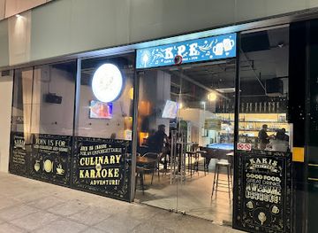 singapore/kallang/bar/kpe-kakis-party-era