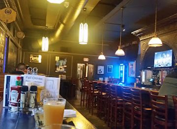 michigan/grand-rapids/west-side-connection/bar/blue-dog-tavern