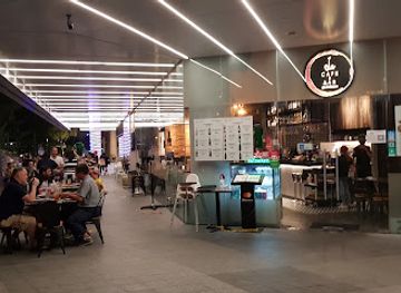 singapore/novena/bar/la-cafe-bar