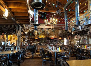arizona/superstition-mountains/bar/mammoth-steak-house-and-saloon