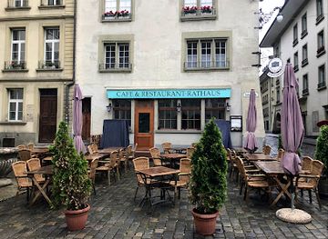 switzerland/bern/altstadt/bar/rathaus-bar