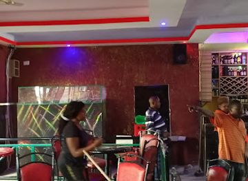 kenya/naivasha/bar/club-option-2