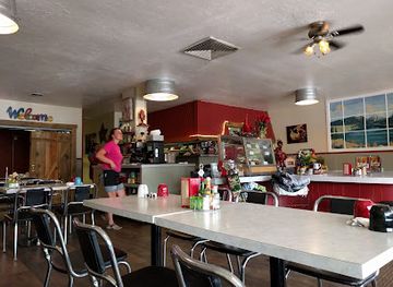 oregon/wallowa-lake/bar/red-rooster-cafe