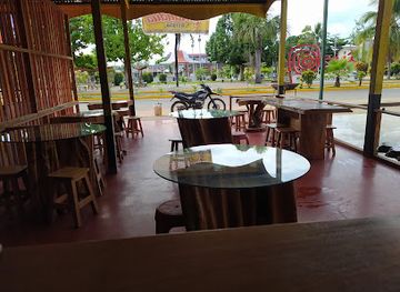 peru/madre-de-dios/bar/tamandua-restobar