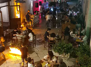 14th American Pub