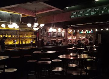 indonesia/jakarta/east-jakarta/bar/penny-lane-pramuka