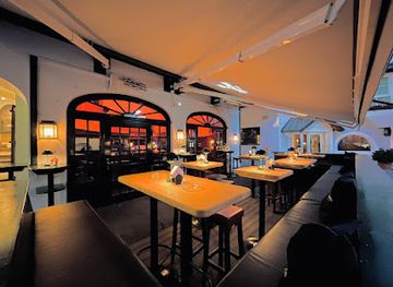 austria/kitzbuhel/bar/funferl-die-bar-in-kitzbuhel