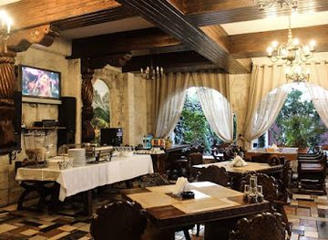 romania/transylvania/bar/hunter-prince-castle-dracula