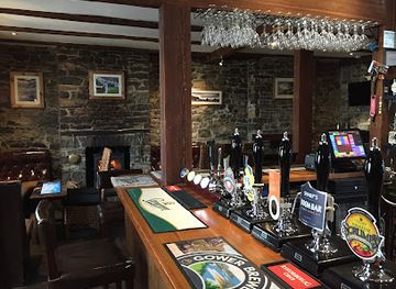 united-kingdom/carmarthenshire/bar/the-salutation-inn