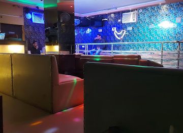 india/kolkata/bar/elfin-bar-and-restaurant