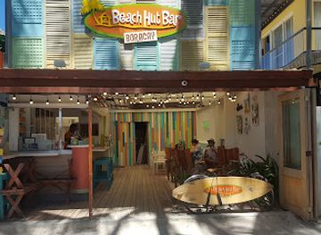 philippines/boracay/diniwid-beach/bar/beach-hut-bar-boracay