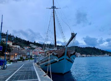 greece/saronic-gulf-islands/bar/joy-bar
