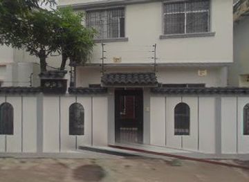 ecuador/guayaquil/barrio-del-centenario/bar/abi