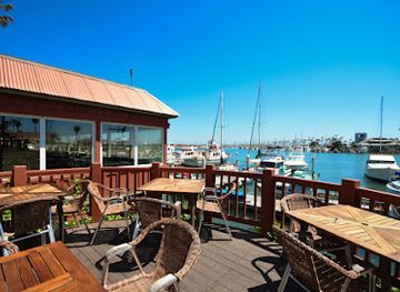 california/ventura-county/bar/water-s-edge-restaurant-and-bar