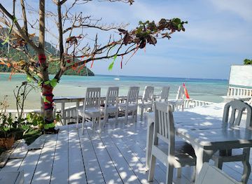 thailand/gulf-of-thailand/bar/the-only-bar-bar-phi-phi