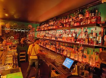 romania/sibiu-area/bar/house-of-ellixirz-cocktail-bar