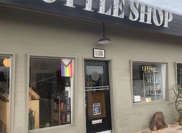 california/joshua-tree/bar/joshua-tree-bottle-shop