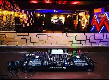 india/gwalior/bar/the-sky-club-and-cafe