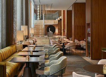 canada/toronto/yorkville/bar/d-bar