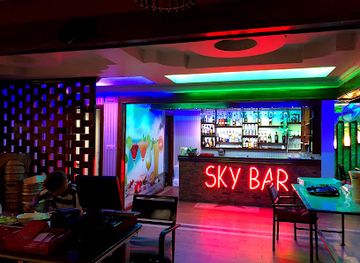 cambodia/battambang-province/bar/sky-bar