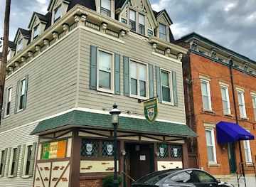 ohio/cincinnati/mount-adams/bar/crowley-s-highland-house-cafe