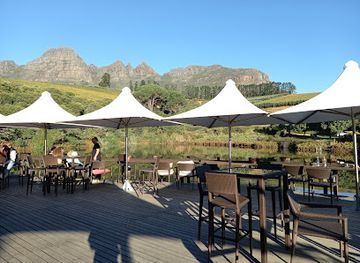 south-africa/cape-winelands/bar/the-deck-by-hidden-valley-wines