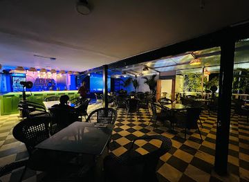 india/hyderabad/golconda-fort/bar/dj-bar-and-restaurant