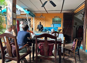 saint-lucia/soufriere/bar/orlando-s-restaurant-bar