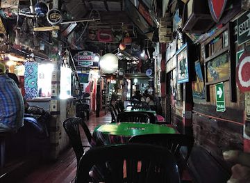 peru/moquegua/bar/el-bandido-pizzeria-pisco-bar