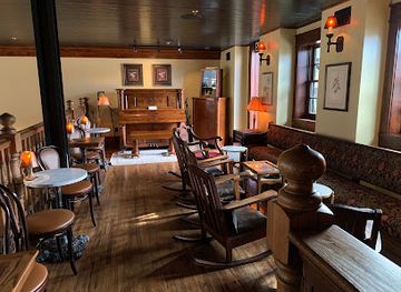 north-carolina/blue-ridge-mountains/bar/antidote-at-chemist-spirits