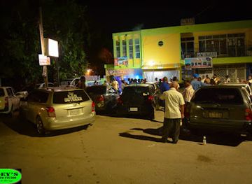 jamaica/runaway-bay-area/bar/beer-vybes-sports-bar