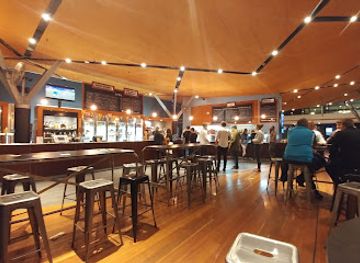 australia/illawarra/bar/uow-unibar