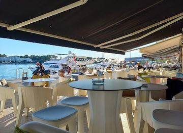 croatia/porec/bar/general-lounge-pub