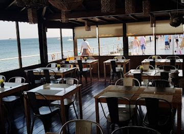 portugal/cascais/bar/escotilha-beach-bar-restaurant