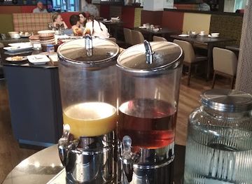 austria/vienna/rudolfsheim-funfhaus/bar/arte-wien-bar-lounge-im-arte-hotel-wien-stadthalle