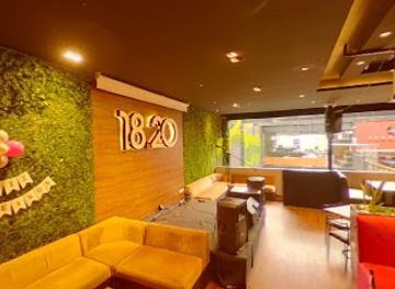 ecuador/loja-region/bar/rooftop-18-20