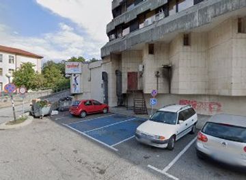 bulgaria/rila/bar/underground-lodge