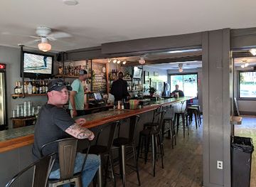 vermont/champlain-valley/bar/last-stop-sports-bar