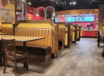 mississippi/desoto-national-forest/bar/zaxby-s-chicken-fingers-buffalo-wings