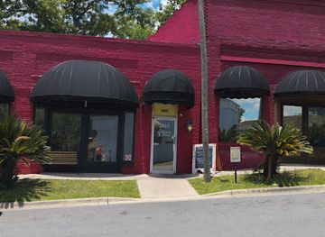 florida/florida-caverns-state-park/bar/bistro-palms