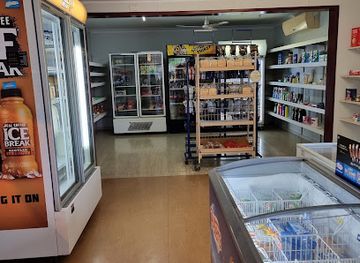 australia/central-highlands/bar/tree-house-tavern