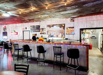 missouri/stockton-lake/bar/turn-1-bar-and-grill