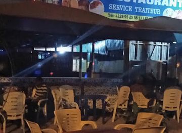 benin/ganvie-village/bar/bar-restaurant-medessee